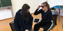 Improtheater Schülerinnen beim Impro-Theater